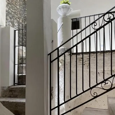 Patio1861 * 테르미니이메레세